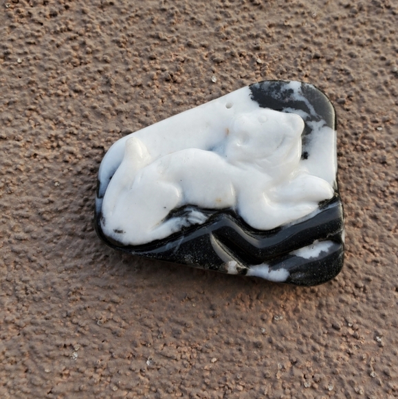 New Hand Carved Zebra Jasper Tiger Trapezoid Pendant. - Picture 4 of 13